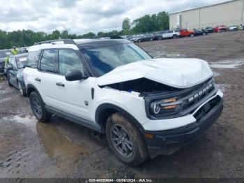  Salvage Ford Bronco