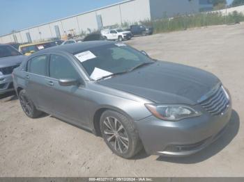  Salvage Chrysler 200