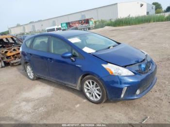  Salvage Toyota Prius v