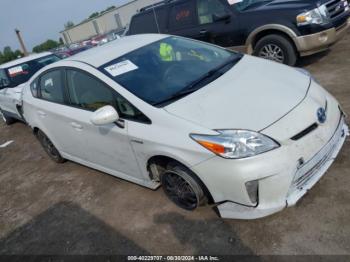  Salvage Toyota Prius