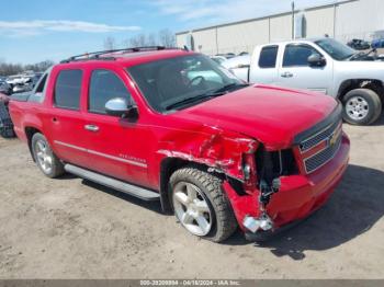  Salvage Chevrolet Avalanche 1500