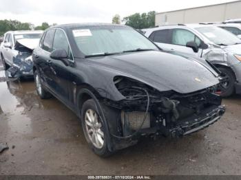  Salvage Porsche Cayenne