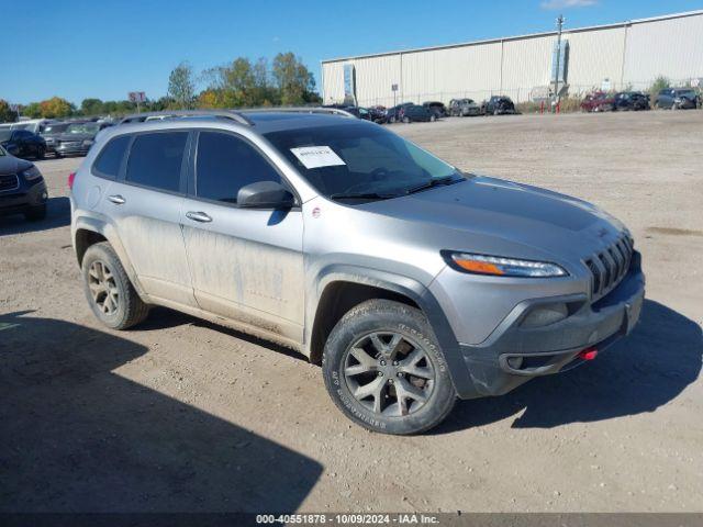  Salvage Jeep Cherokee