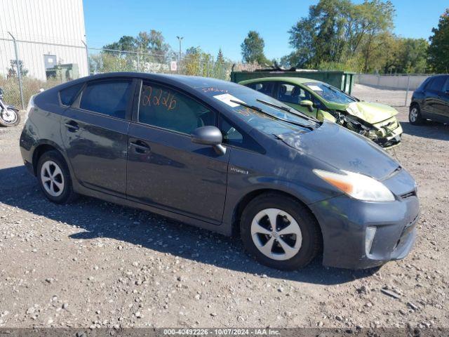  Salvage Toyota Prius