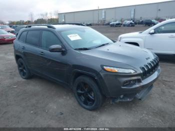  Salvage Jeep Cherokee