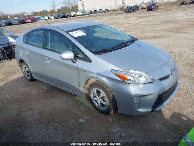  Salvage Toyota Prius