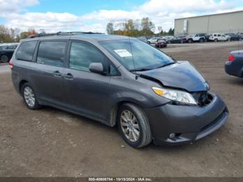  Salvage Toyota Sienna