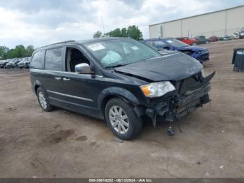  Salvage Chrysler Town & Country