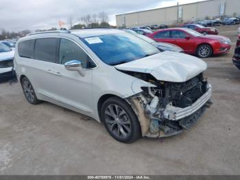  Salvage Chrysler Pacifica