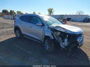  Salvage Hyundai TUCSON