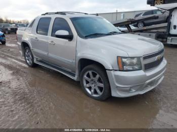  Salvage Chevrolet Avalanche 1500