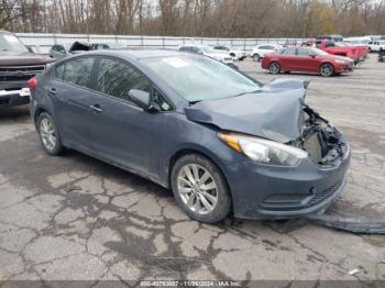  Salvage Kia Forte