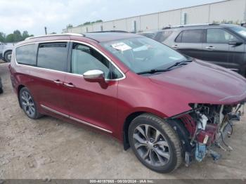  Salvage Chrysler Pacifica