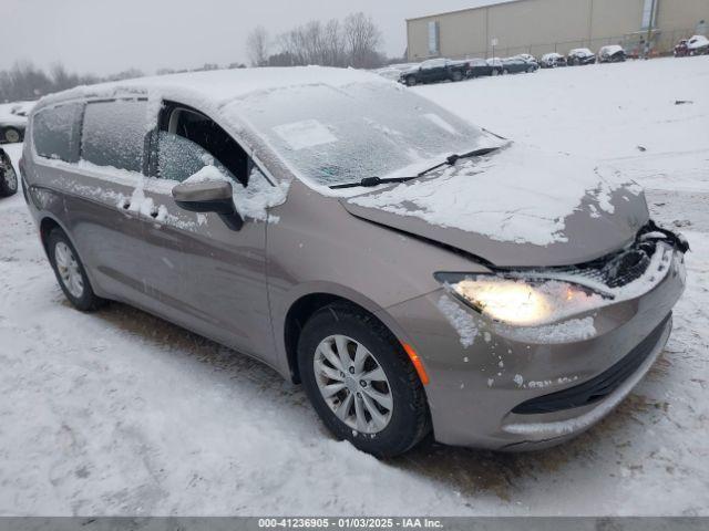  Salvage Chrysler Pacifica