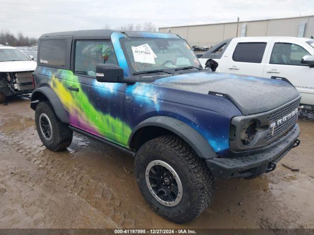  Salvage Ford Bronco