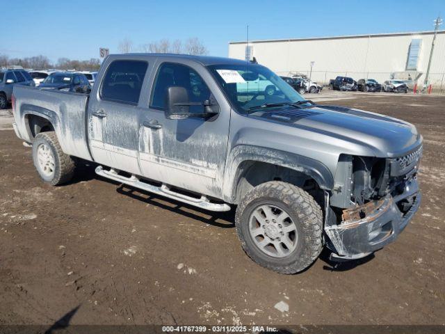  Salvage Chevrolet Silverado 2500