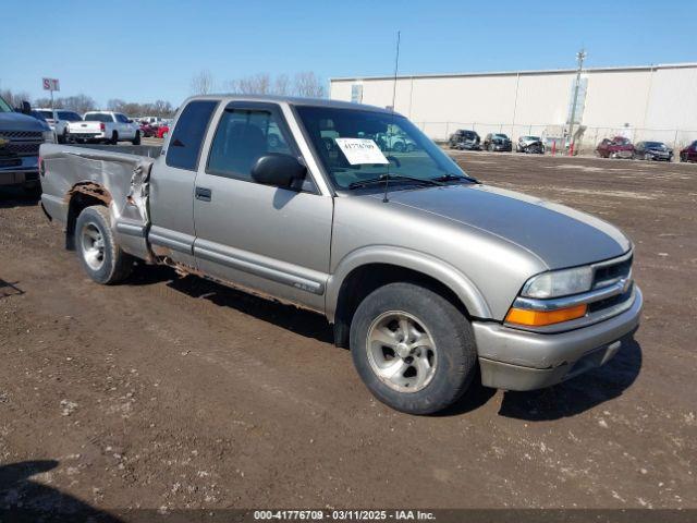  Salvage Chevrolet S-10