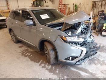  Salvage Mitsubishi Outlander