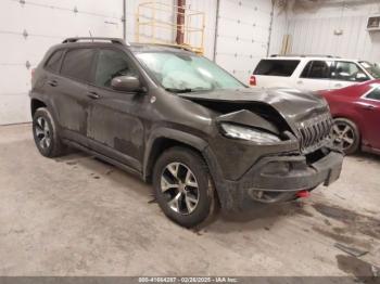  Salvage Jeep Cherokee
