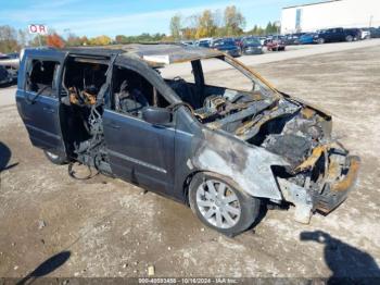  Salvage Chrysler Town & Country
