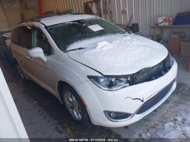 Salvage Chrysler Pacifica