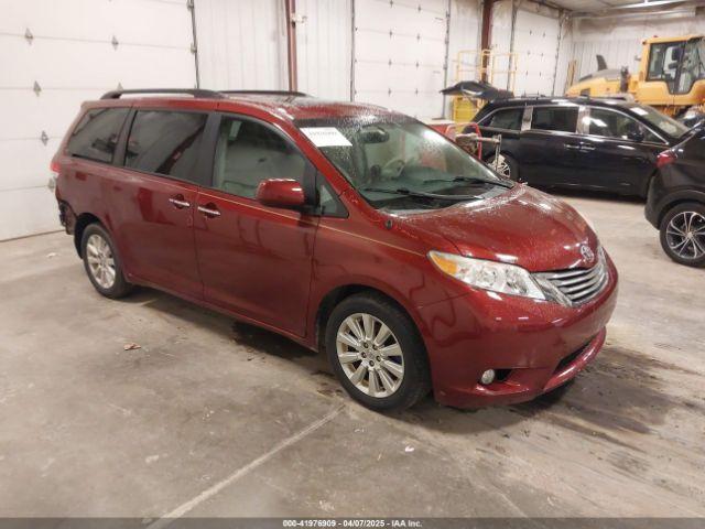  Salvage Toyota Sienna