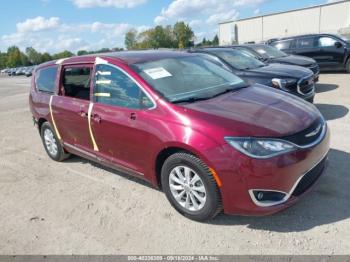  Salvage Chrysler Pacifica