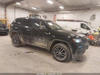 Salvage Jeep Grand Cherokee