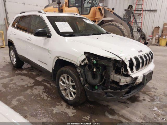  Salvage Jeep Cherokee