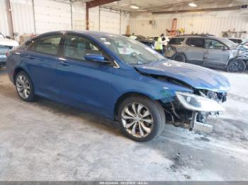  Salvage Chrysler 200