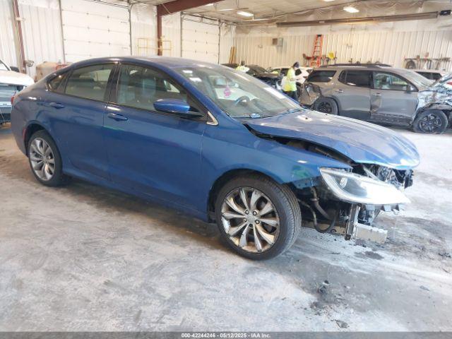  Salvage Chrysler 200
