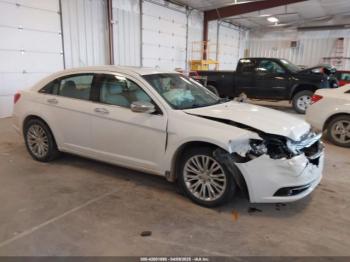  Salvage Chrysler 200