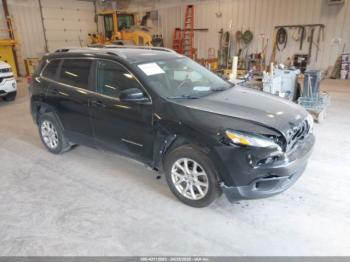  Salvage Jeep Cherokee