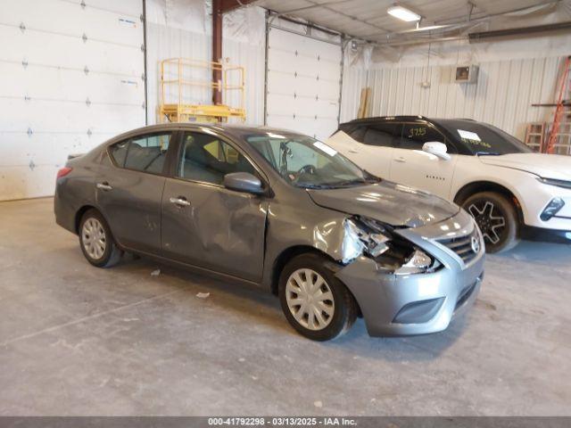  Salvage Nissan Versa