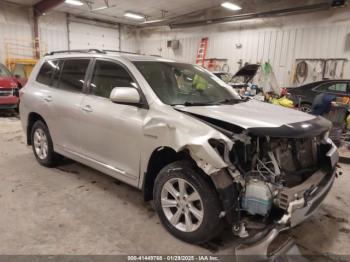  Salvage Toyota Highlander
