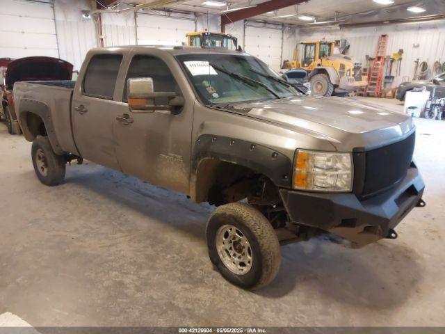  Salvage Chevrolet Silverado 2500