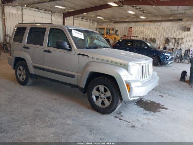  Salvage Jeep Liberty