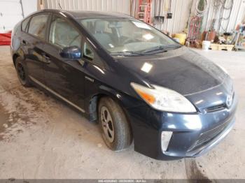  Salvage Toyota Prius