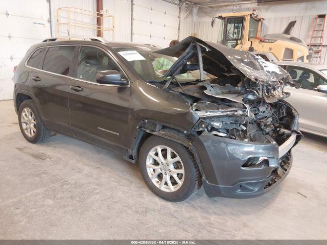  Salvage Jeep Cherokee