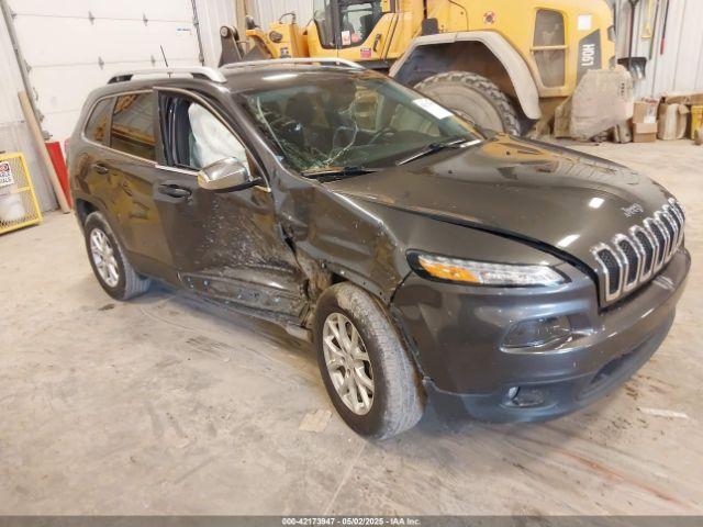  Salvage Jeep Cherokee