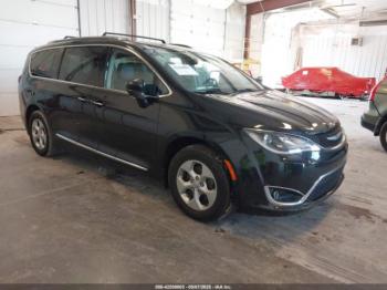  Salvage Chrysler Pacifica