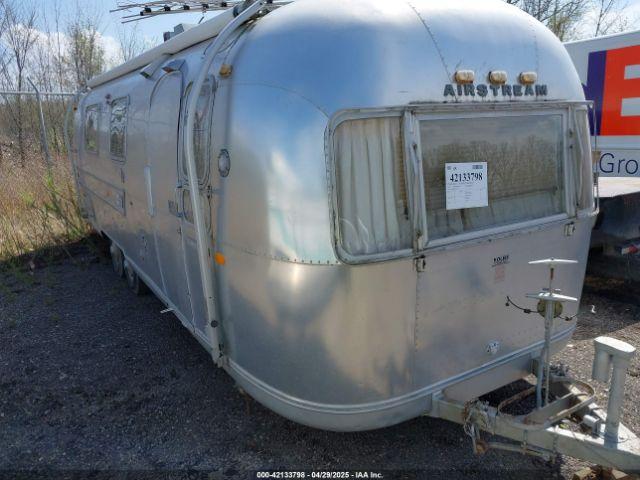  Salvage Airstream Sovereign