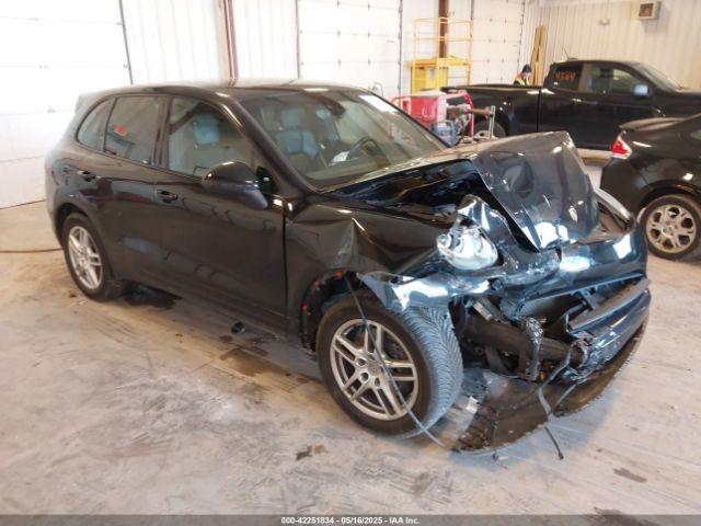  Salvage Porsche Cayenne