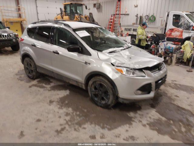  Salvage Ford Escape
