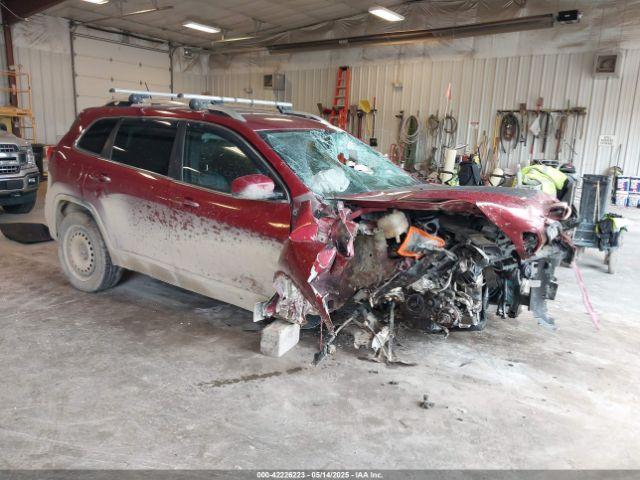  Salvage Jeep Cherokee