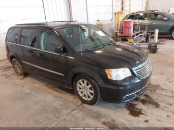  Salvage Chrysler Town & Country