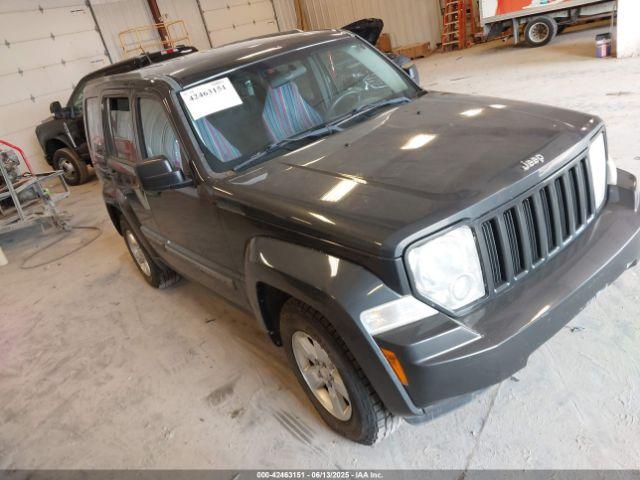  Salvage Jeep Liberty