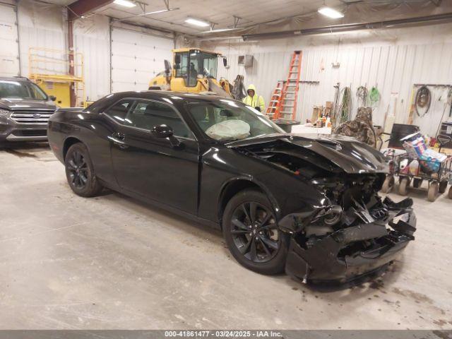  Salvage Dodge Challenger