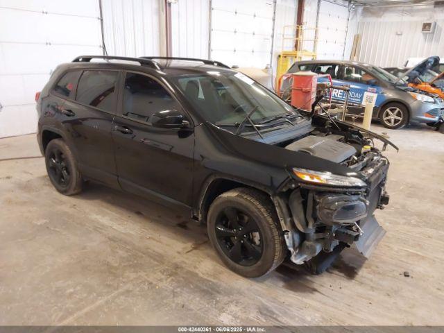  Salvage Jeep Cherokee