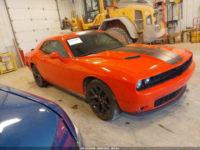  Salvage Dodge Challenger